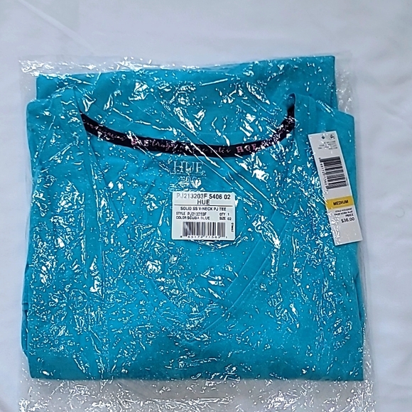 New, Women's HUE T-Shirt - Picture 4 of 4